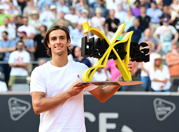 不仅帮助球 不仅帮助球