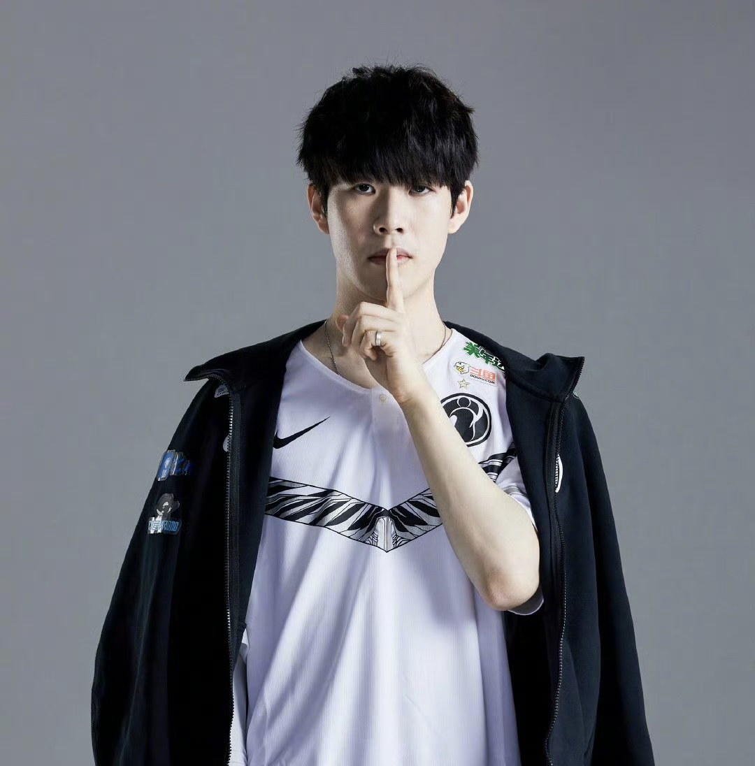 是这位球员 是这位球员