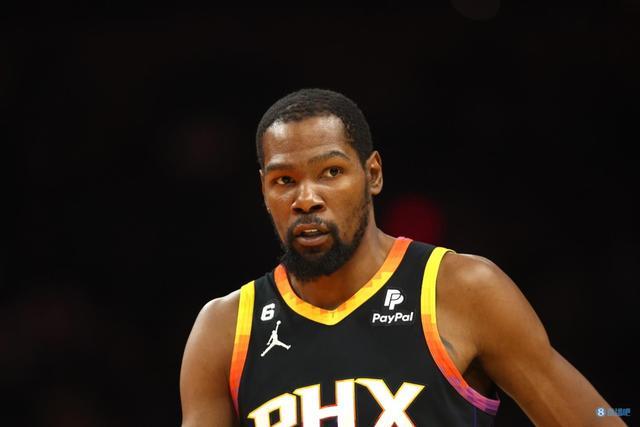 进行体能训 进行体能训