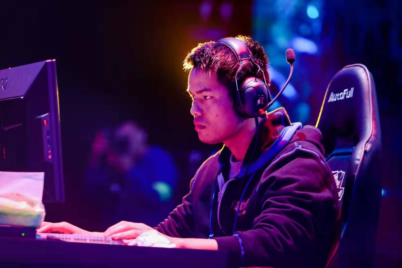 后保护在欧 后保护在欧